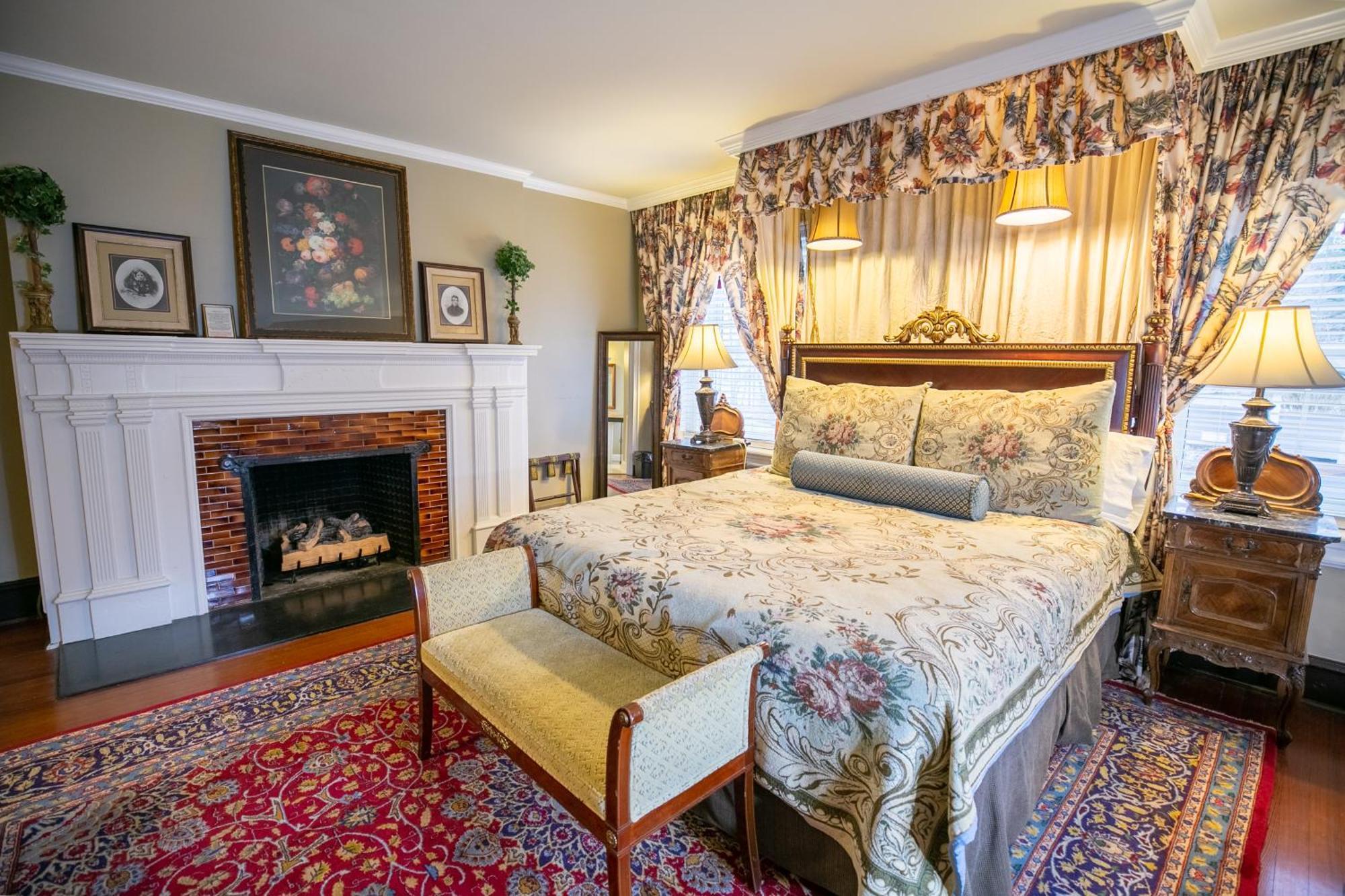 Cameron Estate Inn Mount Joy Kültér fotó